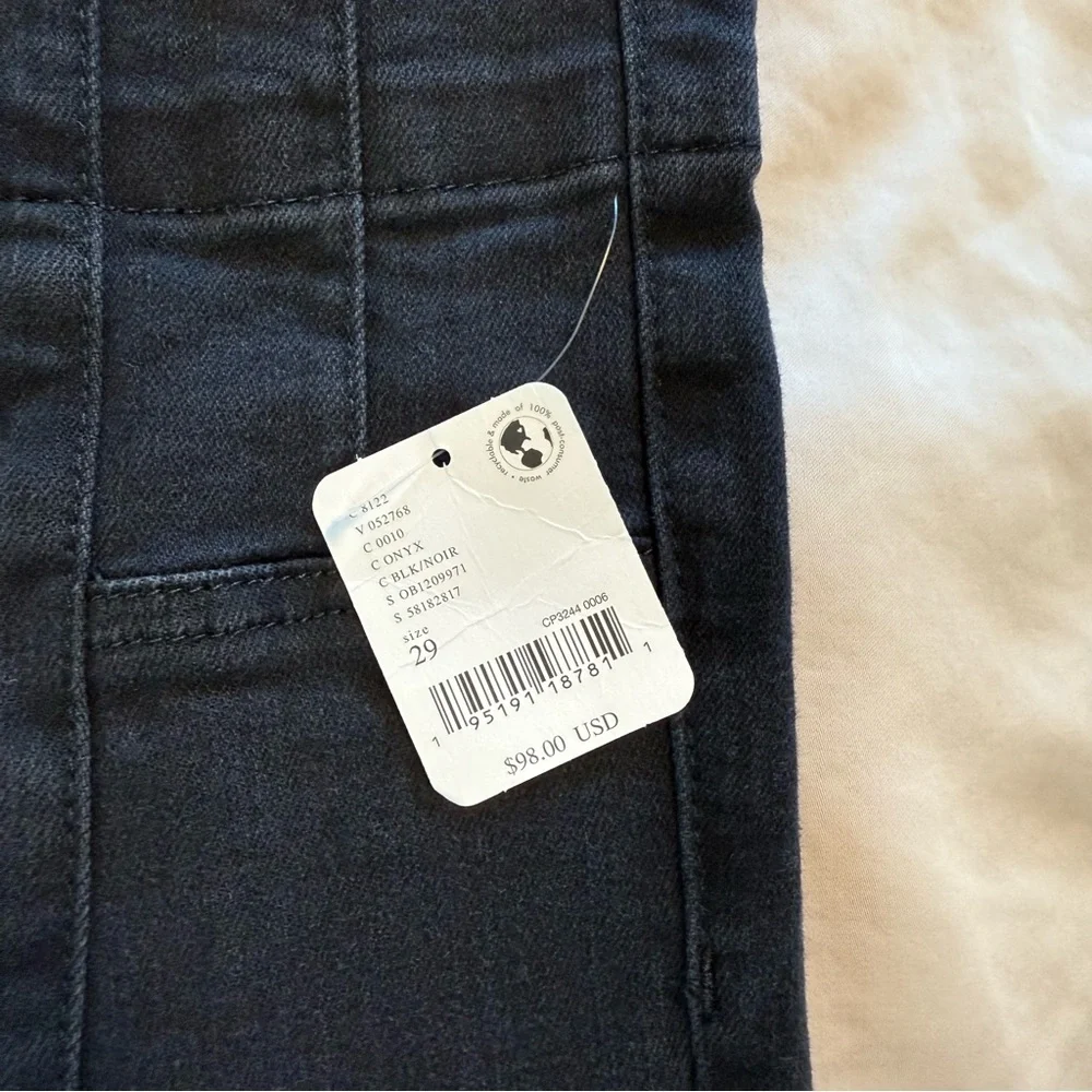 NWT We The Free Jayde Flare Jeans, 29 - Picture 6 of 11
